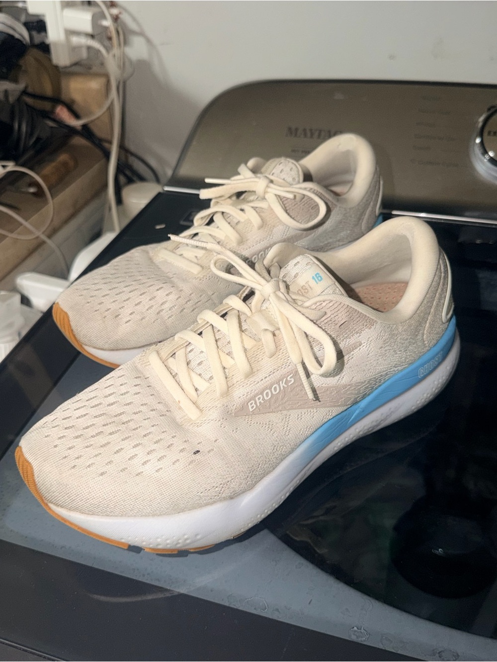 Brooks Ghost 16 Women’s 9 B Coconut Chateau Grey Blue Running Shoes